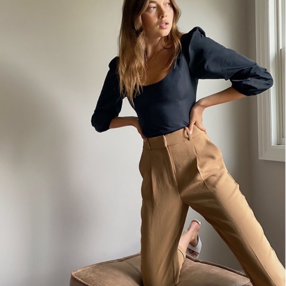 NWT Aritzia Wilfred Black Serenade Blouse Small